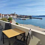Daire Sea View Betina, Murter *