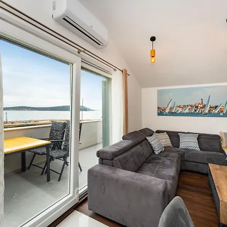 Apartment Sea View Betina, Murter