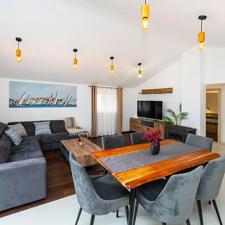 Apartment Sea View Betina, Murter