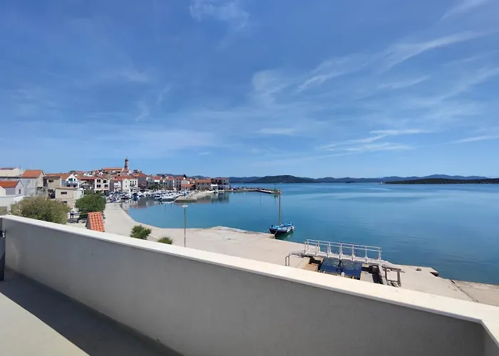 Sea View Betina, Murter 아파트 베티나