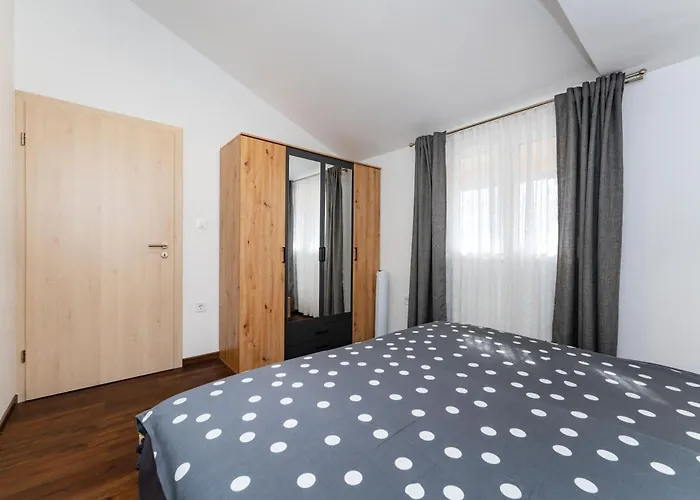 Sea View Betina, Murter * בטינה