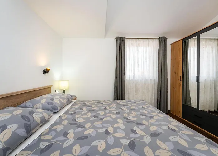 Apartment Sea View Betina, Murter