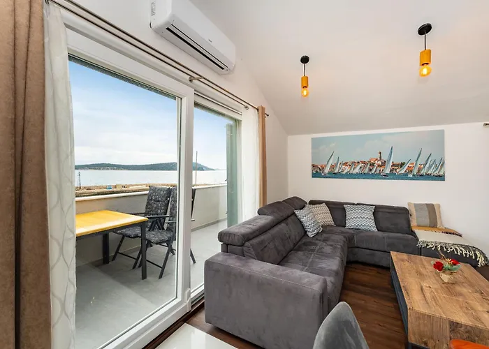 Apartment Sea View Betina, Murter