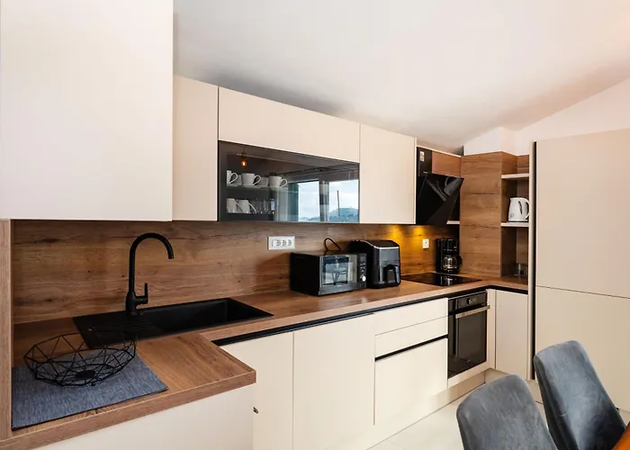 Apartment Sea View Betina, Murter