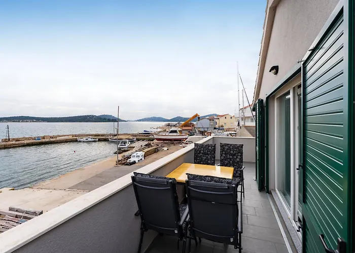 Sea View Betina, Murter * בטינה