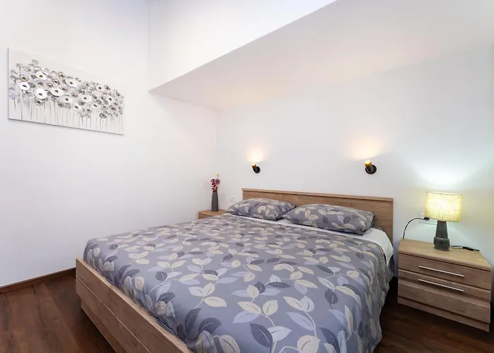 Apartment Sea View Betina, Murter *