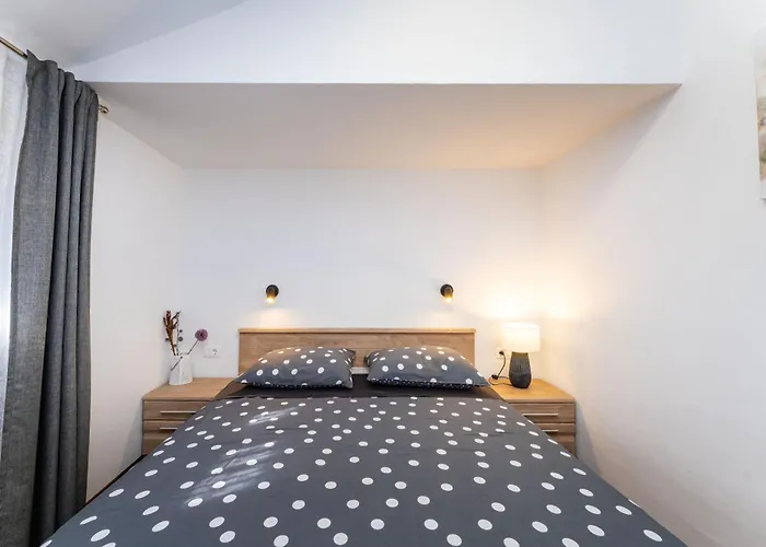 Sea View Betina, Murter * בטינה